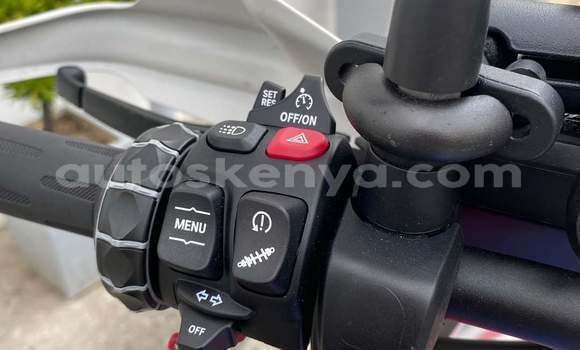 Oofamaa BMW R1200GS Adventure White Doqdoqqee iti Nairobi keessatti Nairobi keessatti Oofamaa BMW R1200GS Adventure White Doqdoqqee iti Nairobi keessatti Nairobi keessatti