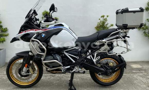 Oofamaa BMW R1200GS Adventure White Doqdoqqee iti Nairobi keessatti Nairobi keessatti Oofamaa BMW R1200GS Adventure White Doqdoqqee iti Nairobi keessatti Nairobi keessatti