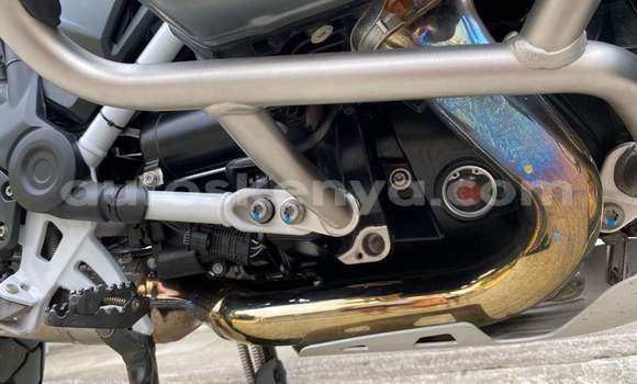 Oofamaa BMW R1200GS Adventure White Doqdoqqee iti Nairobi keessatti Nairobi keessatti Oofamaa BMW R1200GS Adventure White Doqdoqqee iti Nairobi keessatti Nairobi keessatti