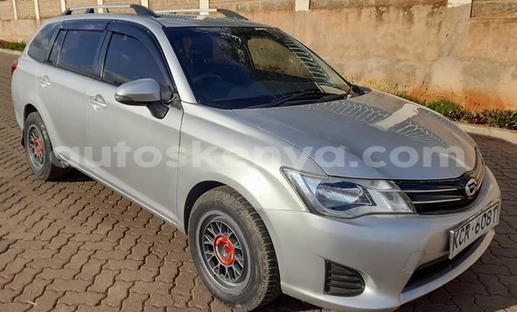 Oofamaa Toyota Fielder Other Makiinaa iti Nairobi keessatti Nairobi keessatti