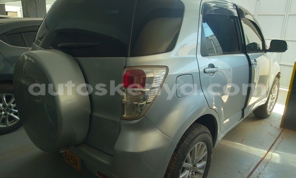 Oofamaa Toyota Rush Silver Makiinaa iti Nairobi keessatti Nairobi keessatti Oofamaa Toyota Rush Silver Makiinaa iti Nairobi keessatti Nairobi keessatti