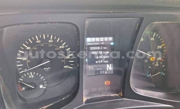 Nunua Ilio tumika Mercedes‒Benz Arocs Kijani Lori ndani ya Machakos nchini Nairobi Nunua Ilio tumika Mercedes‒Benz Arocs Kijani Lori ndani ya Machakos nchini Nairobi