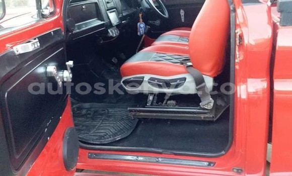 Nunua Ilio tumika Chevrolet C-10 Nyekundu Gari ndani ya Machakos nchini Nairobi Nunua Ilio tumika Chevrolet C-10 Nyekundu Gari ndani ya Machakos nchini Nairobi