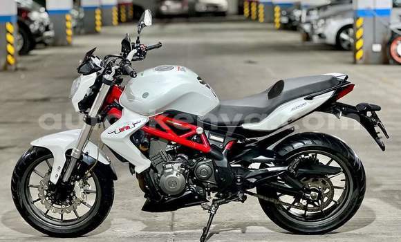 Oofamaa Benelli TNT White Doqdoqqee iti Nairobi keessatti Nairobi keessatti Oofamaa Benelli TNT White Doqdoqqee iti Nairobi keessatti Nairobi keessatti