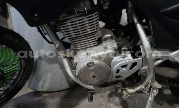 Oofamaa Honda XR 125 Black Doqdoqqee iti Nairobi keessatti Nairobi keessatti Oofamaa Honda XR 125 Black Doqdoqqee iti Nairobi keessatti Nairobi keessatti