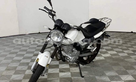 Oofamaa Senke SK150 White Doqdoqqee iti Nairobi keessatti Nairobi keessatti Oofamaa Senke SK150 White Doqdoqqee iti Nairobi keessatti Nairobi keessatti