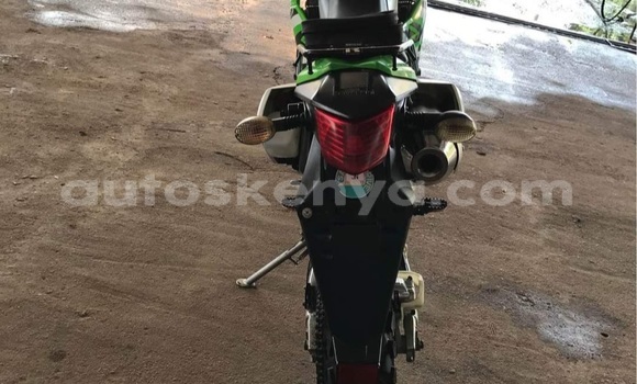 Oofamaa Kawasaki KLX Blue Doqdoqqee iti Nairobi keessatti Nairobi keessatti Oofamaa Kawasaki KLX Blue Doqdoqqee iti Nairobi keessatti Nairobi keessatti