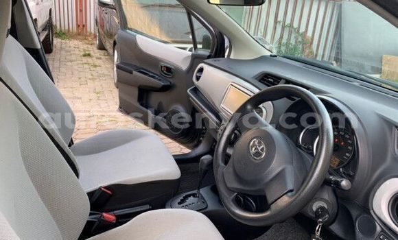Oofamaa Toyota Vitz Black Makiinaa iti Machakos keessatti Nairobi keessatti Oofamaa Toyota Vitz Black Makiinaa iti Machakos keessatti Nairobi keessatti