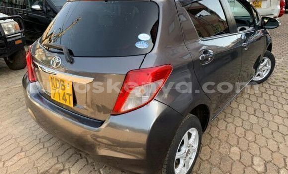 Oofamaa Toyota Vitz Black Makiinaa iti Machakos keessatti Nairobi keessatti Oofamaa Toyota Vitz Black Makiinaa iti Machakos keessatti Nairobi keessatti