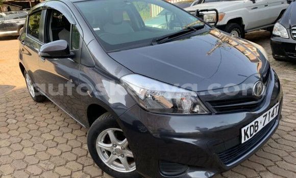 Oofamaa Toyota Vitz Black Makiinaa iti Machakos keessatti Nairobi keessatti Oofamaa Toyota Vitz Black Makiinaa iti Machakos keessatti Nairobi keessatti