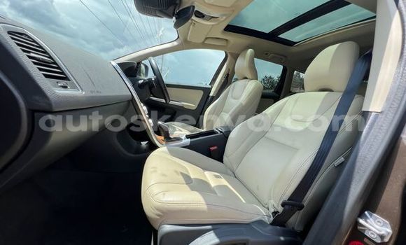 Oofamaa Volvo XC60 Brown Makiinaa iti Machakos keessatti Nairobi keessatti Oofamaa Volvo XC60 Brown Makiinaa iti Machakos keessatti Nairobi keessatti