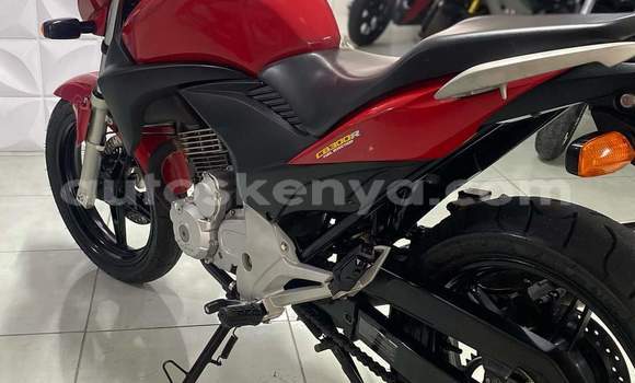 Oofamaa Honda CB Red Doqdoqqee iti Nairobi keessatti Nairobi keessatti Oofamaa Honda CB Red Doqdoqqee iti Nairobi keessatti Nairobi keessatti