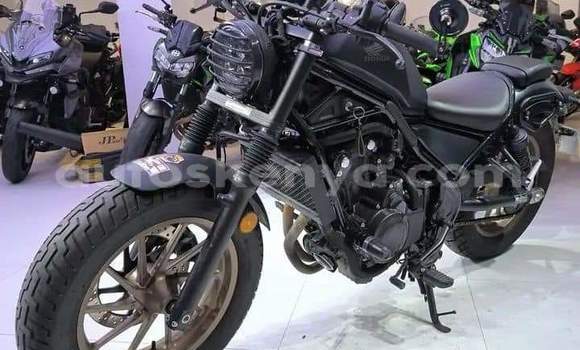Oofamaa Honda Rebel Black Doqdoqqee iti Nairobi keessatti Nairobi keessatti