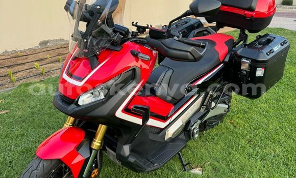 Oofamaa Honda X-ADV Red Doqdoqqee iti Nairobi keessatti Nairobi keessatti