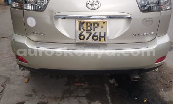 Nunua Ilio tumika Toyota Matrix Nyingine Gari ndani ya Nairobi nchini Nairobi