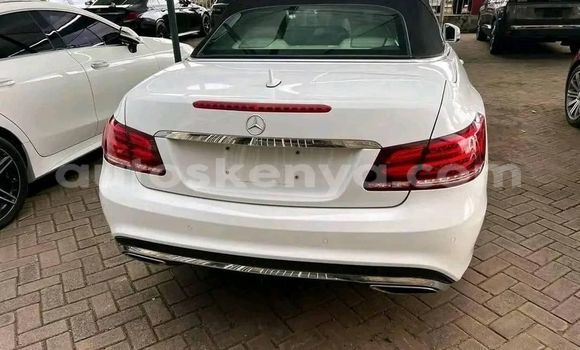 Buy Used Mercedes‒Benz E–Class White Car in Bura in Northeast Kenya Buy Used Mercedes‒Benz E–Class White Car in Bura in Northeast Kenya