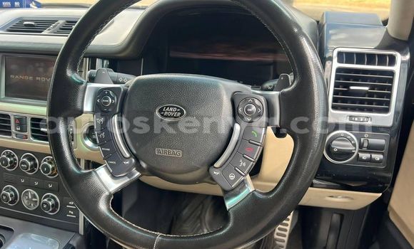 Oofamaa Range Rover Evoque Black Makiinaa iti Changamwe keessatti Coast keessatti Oofamaa Range Rover Evoque Black Makiinaa iti Changamwe keessatti Coast keessatti