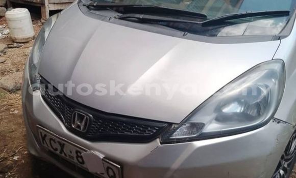 Nunua Ilio tumika Honda Fit Nyingine Gari ndani ya Bura nchini Kaskazini Mashariki mwa Kenya