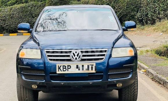 Oofamaa Volkswagen Touareg Blue Makiinaa iti Bungoma keessatti West Kenya keessatti