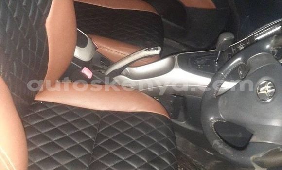 Oofamaa Toyota Auris Black Makiinaa iti Bura keessatti Northeast Kenya keessatti Oofamaa Toyota Auris Black Makiinaa iti Bura keessatti Northeast Kenya keessatti