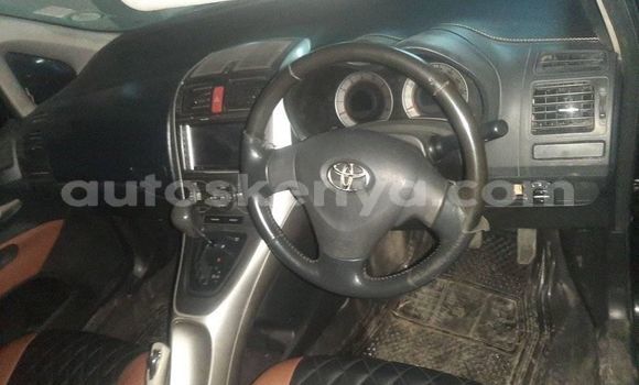 Oofamaa Toyota Auris Black Makiinaa iti Bura keessatti Northeast Kenya keessatti Oofamaa Toyota Auris Black Makiinaa iti Bura keessatti Northeast Kenya keessatti