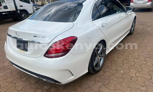 Buy Used Mercedes‒Benz C–Class White Car in Busia in West Kenya Buy Used Mercedes‒Benz C–Class White Car in Busia in West Kenya