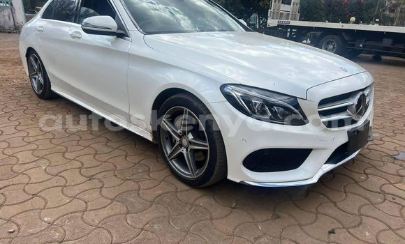 Buy Used Mercedes‒Benz C–Class White Car in Busia in West Kenya Buy Used Mercedes‒Benz C–Class White Car in Busia in West Kenya