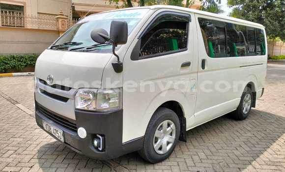 Oofamaa Toyota Hiace White Makiinaa iti Machakos keessatti Nairobi keessatti Oofamaa Toyota Hiace White Makiinaa iti Machakos keessatti Nairobi keessatti