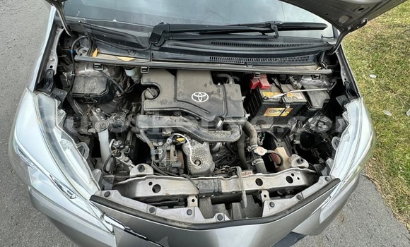 Oofamaa Toyota Vitz Silver Makiinaa iti Machakos keessatti Nairobi keessatti Oofamaa Toyota Vitz Silver Makiinaa iti Machakos keessatti Nairobi keessatti