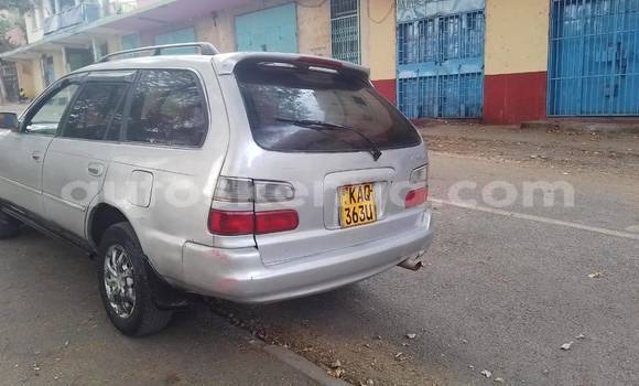 Nunua Ilio tumika Toyota Touring HiAce Fedha Gari ndani ya Nairobi nchini Nairobi Nunua Ilio tumika Toyota Touring HiAce Fedha Gari ndani ya Nairobi nchini Nairobi