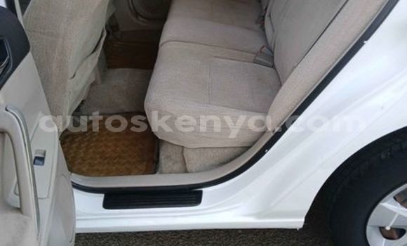 Nunua Ilio tumika Toyota Premio Nyingine Gari ndani ya Bute nchini Kaskazini Mashariki mwa Kenya