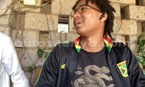 Buy Used Hyundai H200 Black Truck in Nairobi in Nairobi Buy Used Hyundai H200 Black Truck in Nairobi in Nairobi