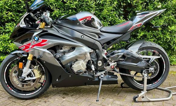 Nunua Ilio tumika BMW S 1000 Nyingine Bike ndani ya Nairobi nchini Nairobi