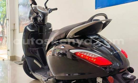 Haaraa Bajaj CHETAK Blue Doqdoqqee iti Nairobi keessatti Nairobi keessatti Haaraa Bajaj CHETAK Blue Doqdoqqee iti Nairobi keessatti Nairobi keessatti