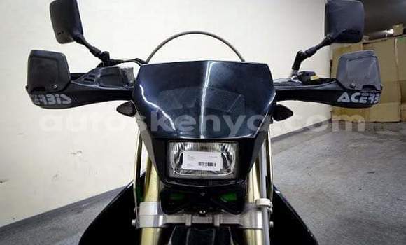 Oofamaa Suzuki DR-Z Black Doqdoqqee iti Nairobi keessatti Nairobi keessatti Oofamaa Suzuki DR-Z Black Doqdoqqee iti Nairobi keessatti Nairobi keessatti