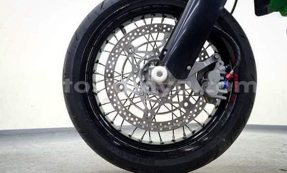 Oofamaa Suzuki DR-Z Black Doqdoqqee iti Nairobi keessatti Nairobi keessatti Oofamaa Suzuki DR-Z Black Doqdoqqee iti Nairobi keessatti Nairobi keessatti