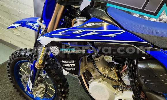 Oofamaa Yamaha YZ Blue Doqdoqqee iti Nairobi keessatti Nairobi keessatti Oofamaa Yamaha YZ Blue Doqdoqqee iti Nairobi keessatti Nairobi keessatti