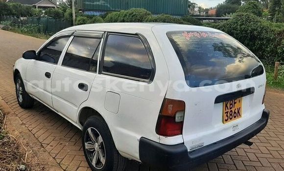 Oofamaa Toyota Corolla II White Makiinaa iti Machakos keessatti Nairobi keessatti Oofamaa Toyota Corolla II White Makiinaa iti Machakos keessatti Nairobi keessatti