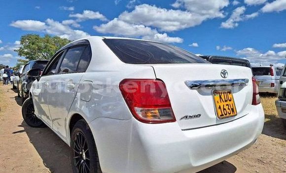 Oofamaa Toyota Axio Other Makiinaa iti Nairobi keessatti Nairobi keessatti