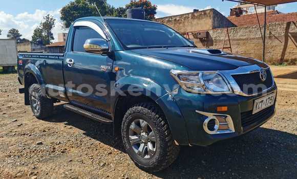 Oofamaa Toyota Hilux Blue Makiinaa iti Eldoret keessatti Rift Valley keessatti Oofamaa Toyota Hilux Blue Makiinaa iti Eldoret keessatti Rift Valley keessatti