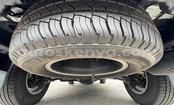 Nunua Mpya Toyota Land Cruiser Prado Nyeupe Gari ndani ya Nairobi nchini Nairobi Nunua Mpya Toyota Land Cruiser Prado Nyeupe Gari ndani ya Nairobi nchini Nairobi