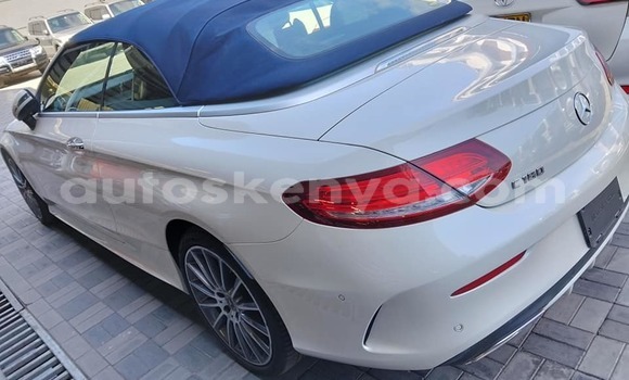 Oofamaa Mercedes‒Benz C–Class White Makiinaa iti Nairobi keessatti Nairobi keessatti Oofamaa Mercedes‒Benz C–Class White Makiinaa iti Nairobi keessatti Nairobi keessatti