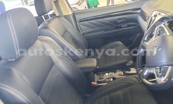 Oofamaa Mitsubishi Outlander Other Makiinaa iti Bura keessatti Northeast Kenya keessatti Oofamaa Mitsubishi Outlander Other Makiinaa iti Bura keessatti Northeast Kenya keessatti