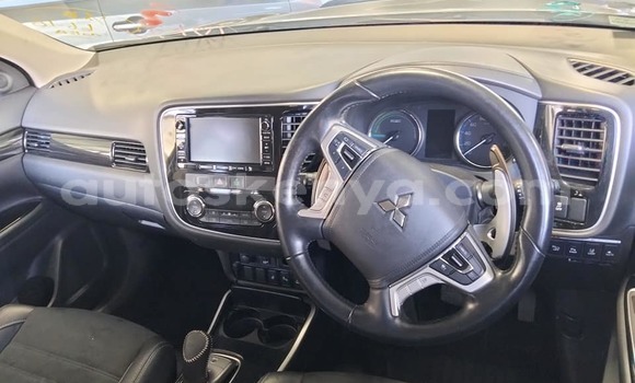 Oofamaa Mitsubishi Outlander Other Makiinaa iti Bura keessatti Northeast Kenya keessatti Oofamaa Mitsubishi Outlander Other Makiinaa iti Bura keessatti Northeast Kenya keessatti