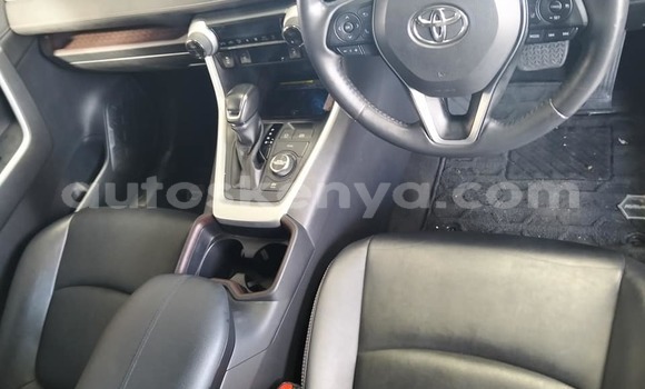 Oofamaa Toyota RAV4 Other Makiinaa iti Bungoma keessatti West Kenya keessatti Oofamaa Toyota RAV4 Other Makiinaa iti Bungoma keessatti West Kenya keessatti