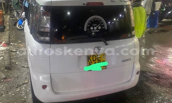 Buy Used Toyota Sienta White Car in Bura in Northeast Kenya Buy Used Toyota Sienta White Car in Bura in Northeast Kenya
