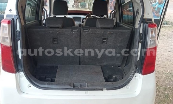 Buy Used Suzuki MR Wagon White Car in Bura in Northeast Kenya Buy Used Suzuki MR Wagon White Car in Bura in Northeast Kenya