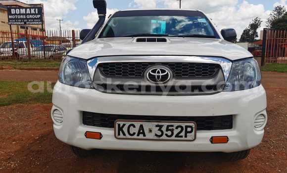 Oofamaa Toyota Hilux Other Makiinaa iti Eldoret keessatti Rift Valley keessatti Oofamaa Toyota Hilux Other Makiinaa iti Eldoret keessatti Rift Valley keessatti