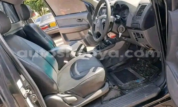 Buy Used Toyota Hilux Black Car in Bura in Northeast Kenya Buy Used Toyota Hilux Black Car in Bura in Northeast Kenya