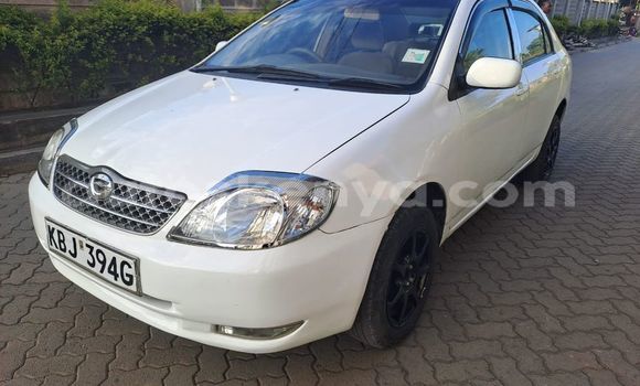 Oofamaa Toyota Nadia White Makiinaa iti Busia keessatti West Kenya keessatti